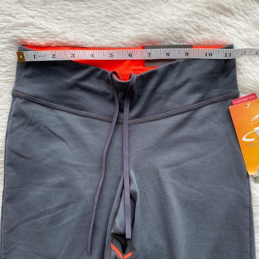 NWT CHAMPION Gray Fitted Knee Tight Capris XS - Picture 7 of 7